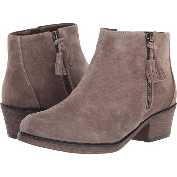 377. NWT PropƩt Women's Rebel Smoked Taupe Ankle Boot 9.5 NWT - Picture 2 of 8